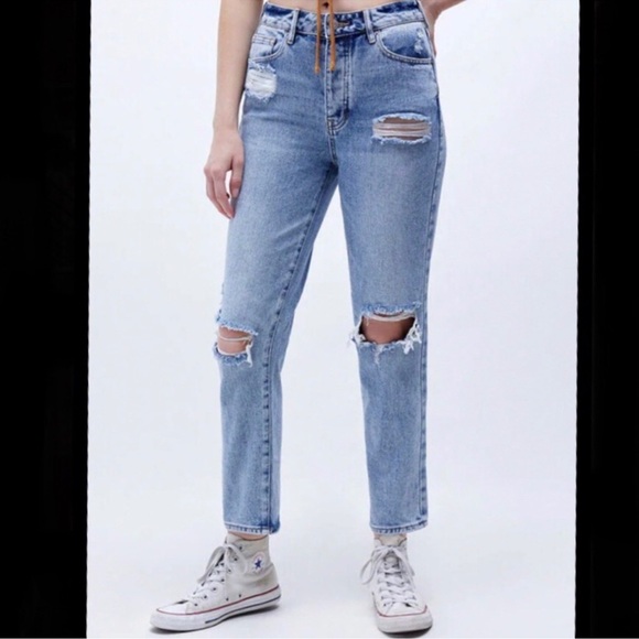 PacSun Denim - PacSun Mom Jeans Size 28 High Rise Distressed Light Wash Straight Leg
